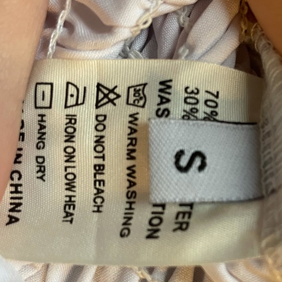 White Crop Top - Picture 2 of 4